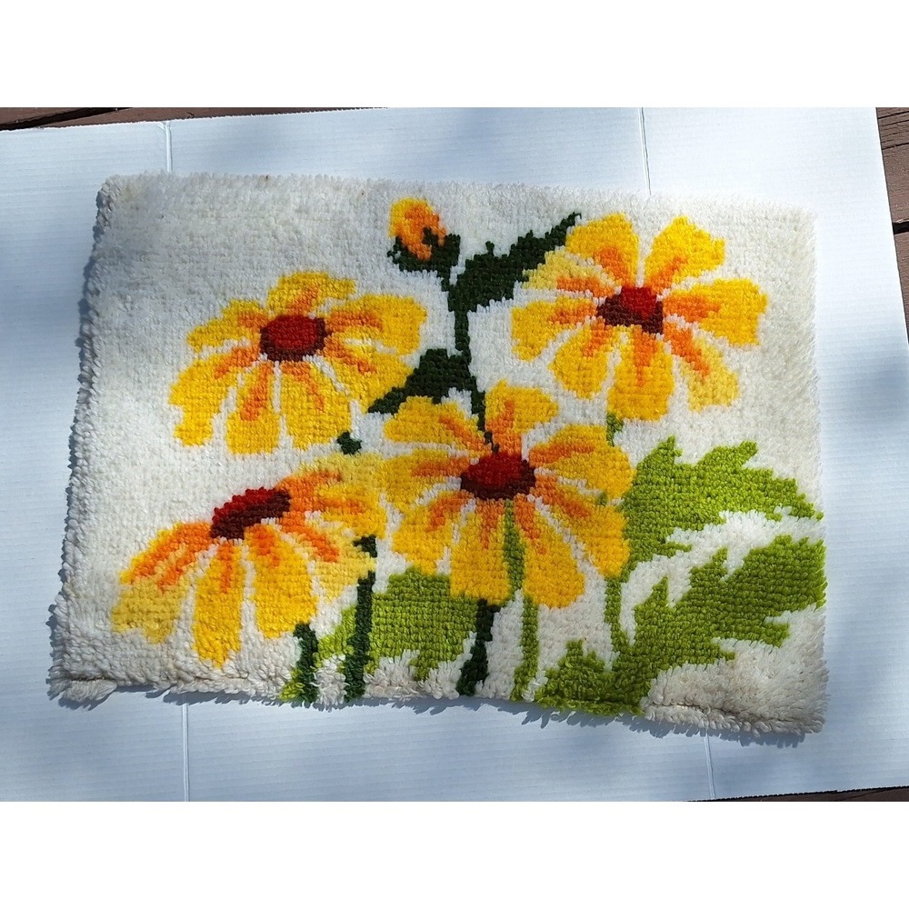 Vintage Handmade Latch Hook Rug Yellow Floral Sunflowers Wall Hanging Retro 70s